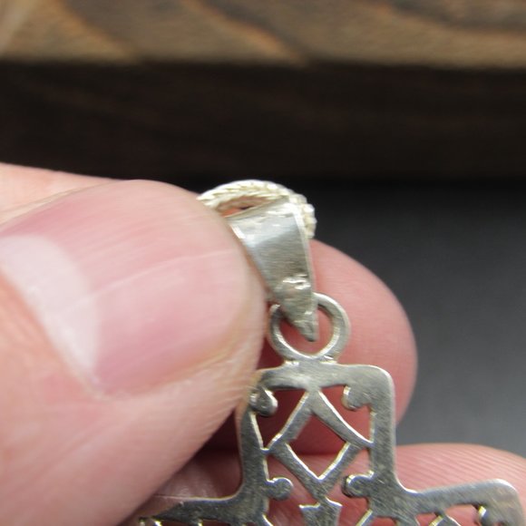 22" Sterling Silver Unique Shapes Inside Cross Necklace Vintage - Picture 3 of 6